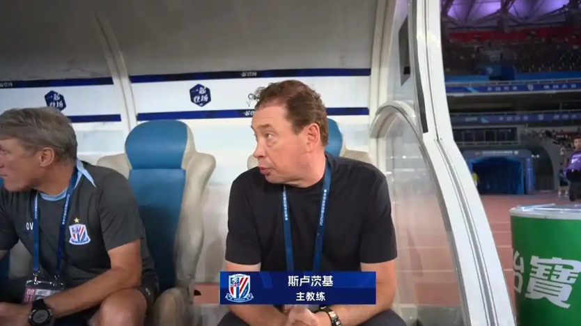 申花队0-1出现误判？特谢拉犯规只吃黄牌，将继续出战泰山队